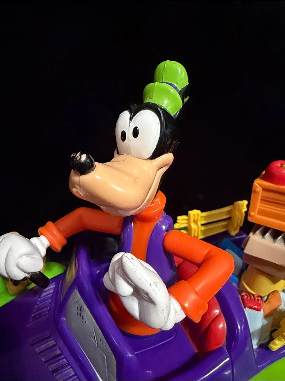 2000 Disney Goofy Jalopy Car Let’s Go For a Bumpy Ride Vehicle Sounds & Vibrates